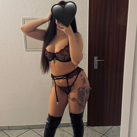 <img src="https://static.ladies-cdn.de/ladies/images/static-cdn/ladies-stars/img/ladies-stars-logo-icon.svg" class="starsContentIcon" />Deutsch/Russin Elina Neue Nummer!, Ettlingen