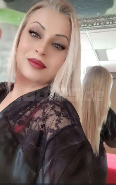 Foto von ANGI NEW