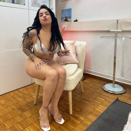 STEFFI - GANZ NEU bei XUXU
