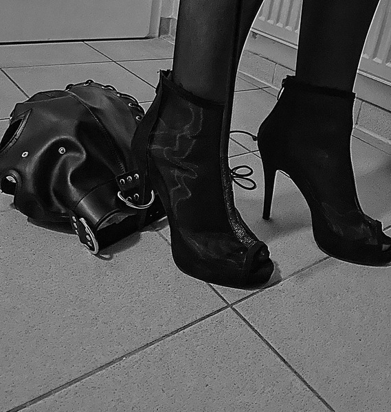 Foto von Domina Sarah