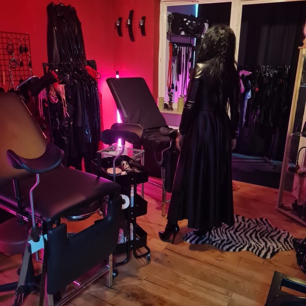 Foto von Domina Sarah