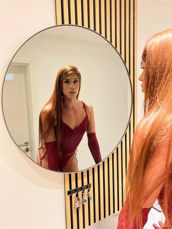 TS Lola Party Girl (+18), Bielefeld