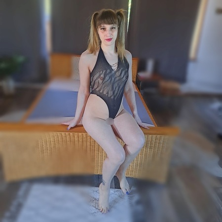 Aicha süße Anfängerin 25J., Zetel