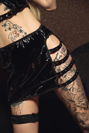 Nikol, Trier