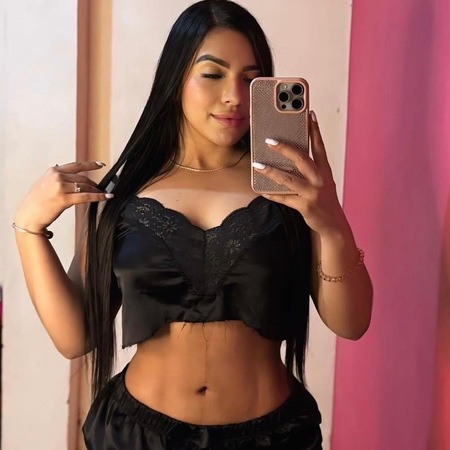 DOLCE GANZ NEU bei XUXU Latinas Deluxe