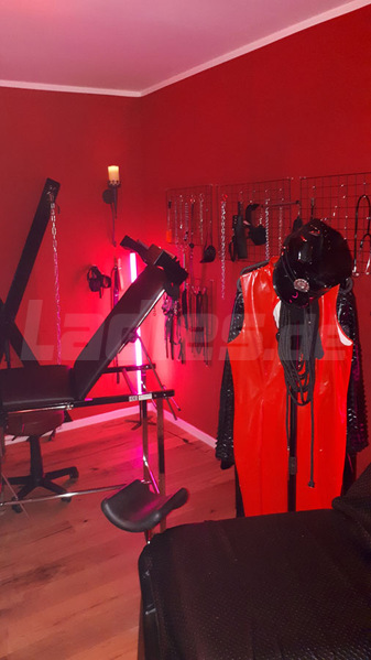Foto von Domina Sarah