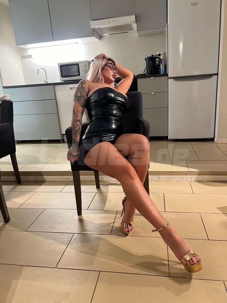 Foto von Vollbusiges L*TSCH L*DER VALENTINA