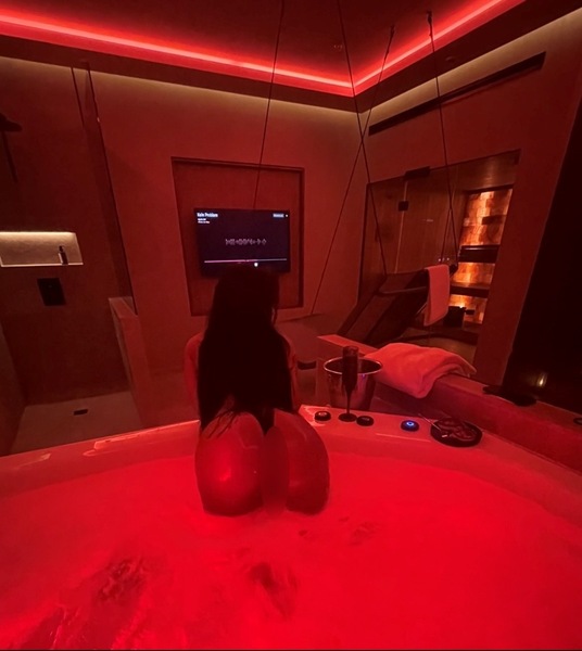 Jasmin Deutsch/Türkin – Koln photo 3