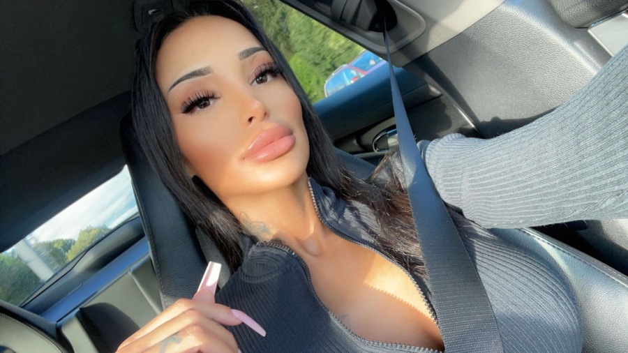 Jasmin Deutsch/Türkin – Koln photo 4