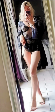 Mila Neu!, Minden