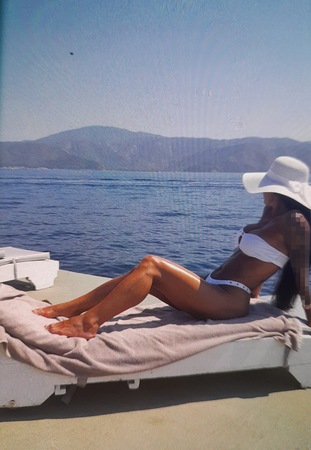 Ela süß & sexy - Nur für kurze Zeit, Düsseldorf