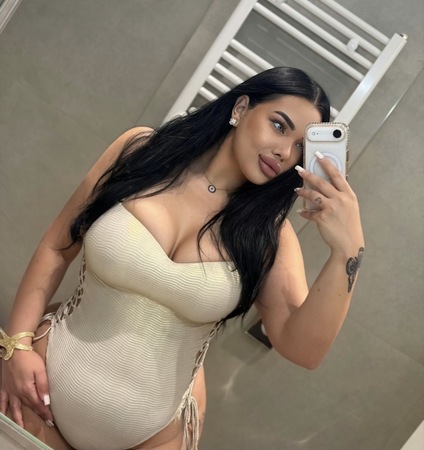 SELENA NEU NEU NEU, Bremen