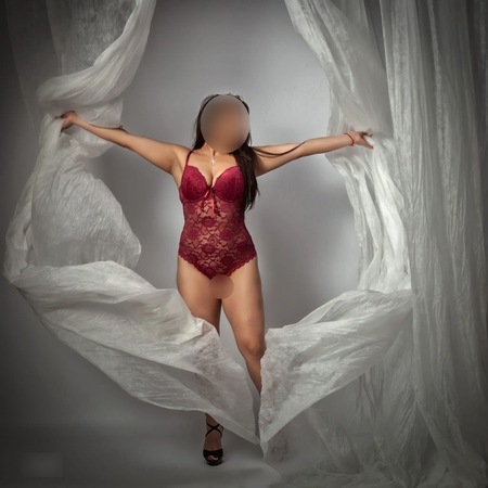 jetzt mit 3 NEUEN GIRLS (18+) - Iris Massagestudio -, Offenbach am Main