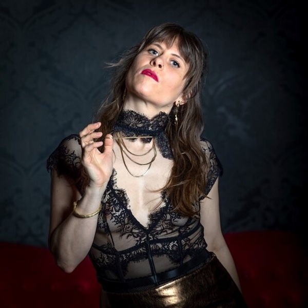 Ivy Spark – Berlin-Schoneberg photo 3