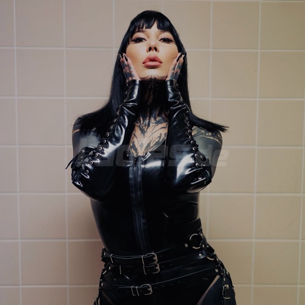 Black Empress - Lass dich in die Dunkelheit führen