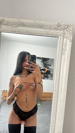 Soffya *GANZ NEU*, Köln