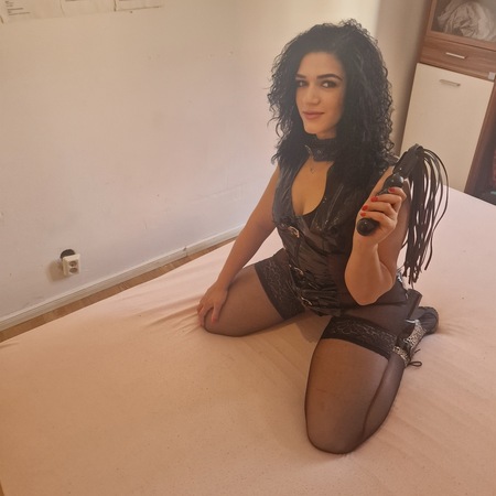 Lady Atina-Domina, Schwerin