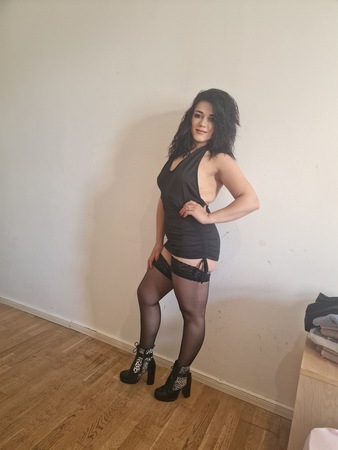 Lady Atina-Domina, Schwerin