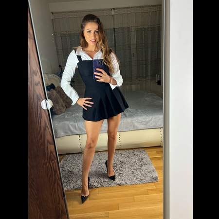 <img src="https://static.ladies-cdn.de/ladies/images/static-cdn/ladies-stars/img/ladies-stars-logo-icon.svg" class="starsContentIcon" />Teresa, Stuttgart