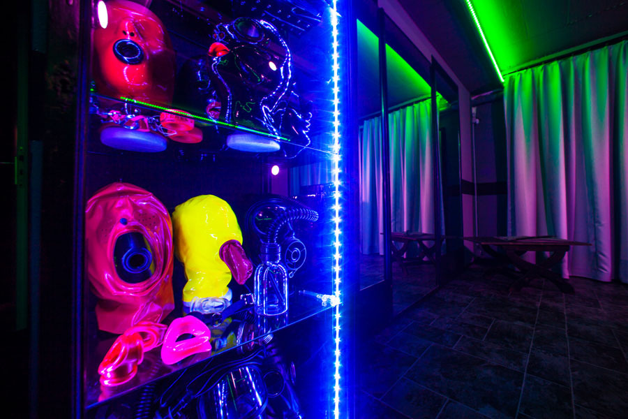 Foto von HERZLICH WILLKOMMEN IN DER VILLA TBZ! Bizarrstudio