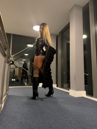 TS Chloe Domina, Frankfurt am Main