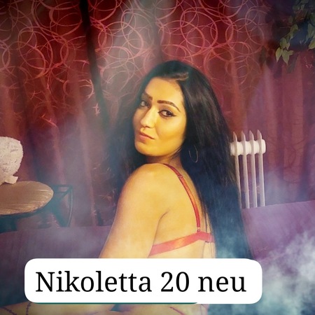 Nikoletta 20 J. *, Pirmasens