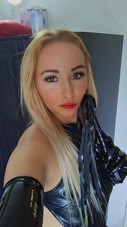 Lady Roxy *D*mina Queen*, Gütersloh