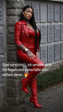 Domina Vicky, Offenbach am Main