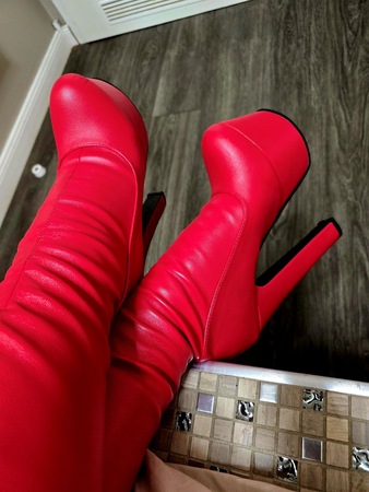 Herrin Natascha - auch Online Videos, Worms