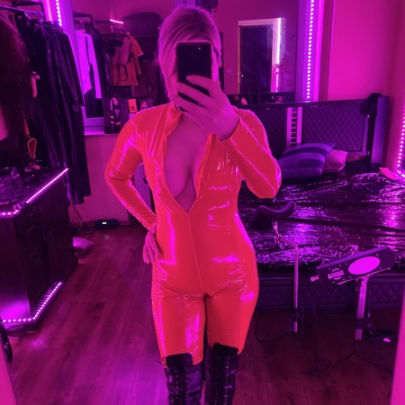 Julia little devil, Köln