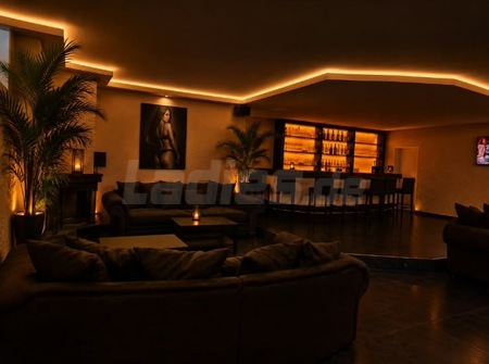 Club Valencia, Nidderau