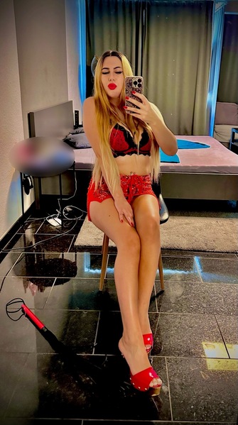 Foto von DIANA- 100% Naturschönheit! Nur 1 Woche da!