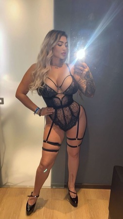 Vollbusiges L*TSCH L*DER VALENTINA, Karlsruhe