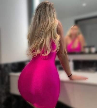 Vollbusiges L*TSCH L*DER VALENTINA, Karlsruhe