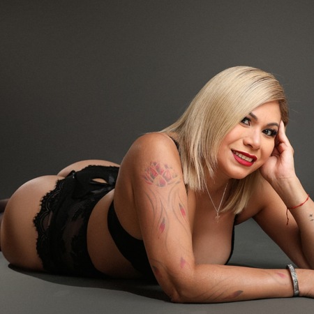 Neu Stefania bei ZartOderHart, Essen