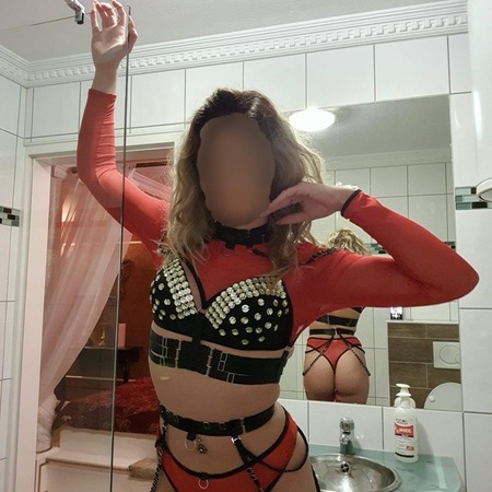Nicolle party G*rl 18+ 24/7, Darmstadt