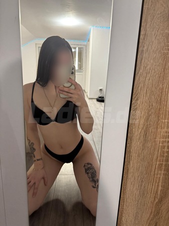 Daniela Neu, Trier