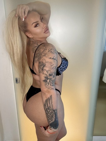 Herrin Lady Kira, Köln