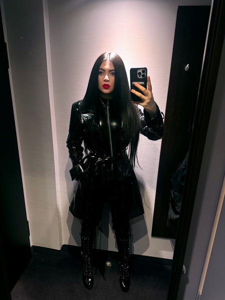 Foto von Scarlatt Latex