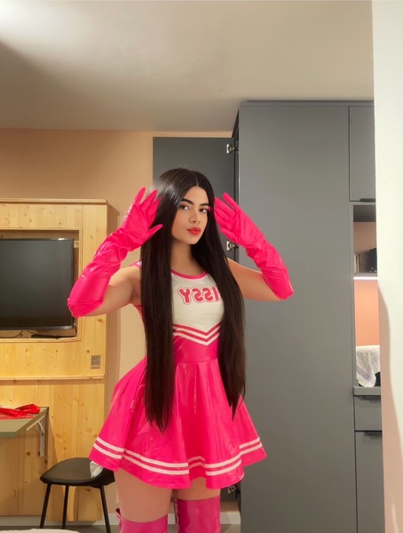 Foto von Scarlatt Latex