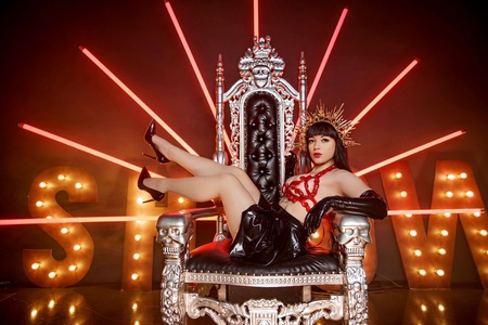 Mistress Felina im Casa Bella Bizarrstudio, Leipzig