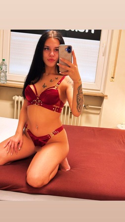 Adelina - NEU, Nürnberg