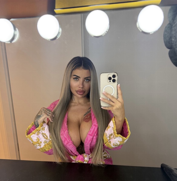 Foto von Amy Dirty Av Queen