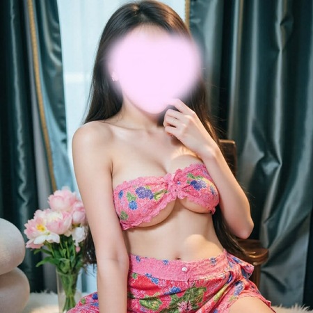 Quynh Anh nur über Whats Ap erreichbar!, München