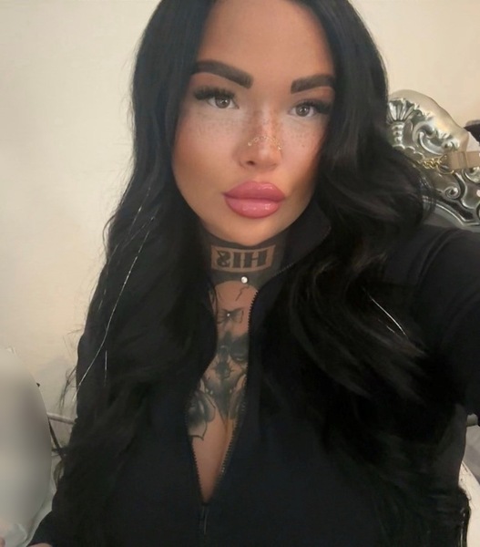 Foto von Deutsche, tätowierte, Curvy Lina- NUR über WA erreichbar!