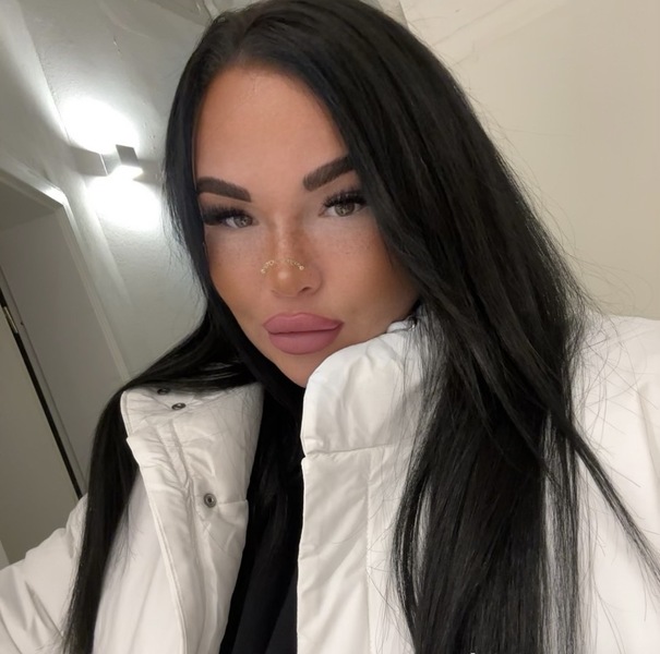 Foto von Deutsche, tätowierte, Curvy Lina- NUR über WA erreichbar!