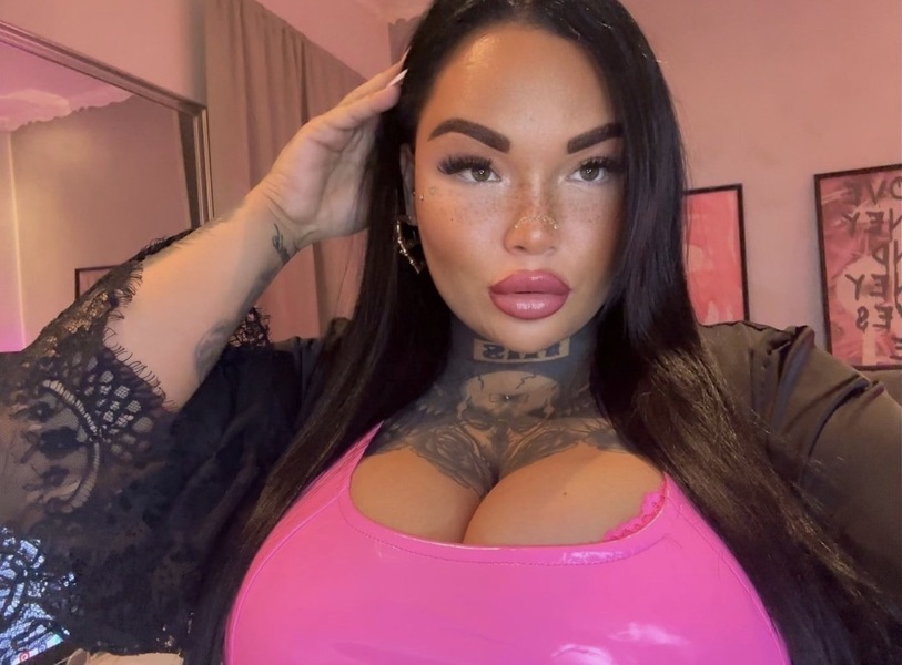 Foto von Deutsche, tätowierte, Curvy Lina- NUR über WA erreichbar!