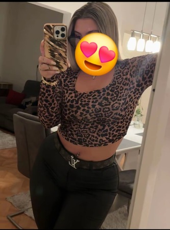 Larissa 100% echt, Bielefeld