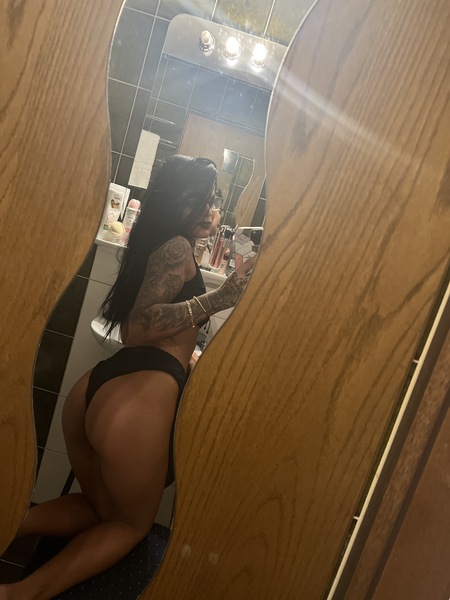 Foto von Raluka auch Party Gi*l+18