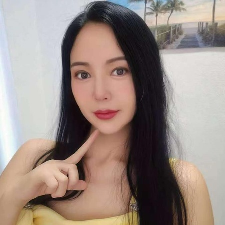 Asia Lili, Gera